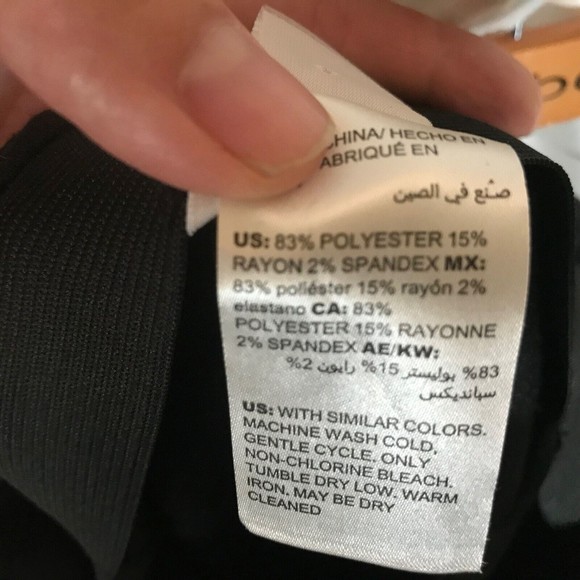 Chico's Black Textured Elastic Waist Crop Pants Chico size 2.5 US 14R - Picture 6 of 8